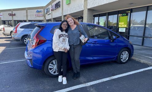 Vivian's Decor & Gifts