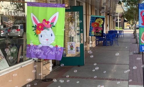 Bayou Booksellers & Gift Shoppe