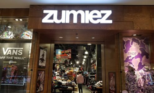 Zumiez