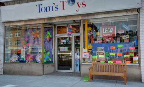 Tom's Toys