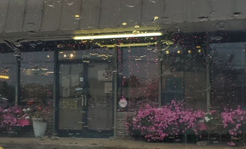 Hair Tenders 1442 S Main St, Greenville Mississippi 38701