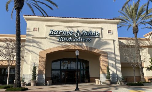 Barnes & Noble