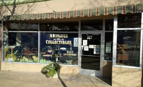Susan's Antiques & Collectibles
