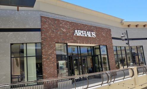 Arhaus Thousand Oaks