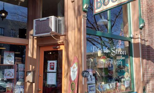 Pearl Street Books & Gifts