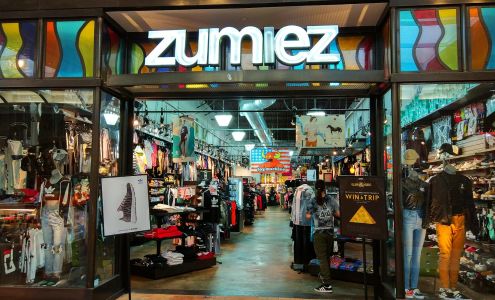 Zumiez