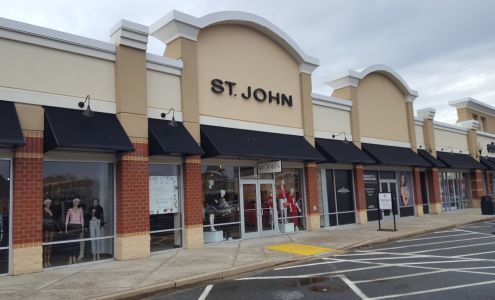 St. John Knits Outlet