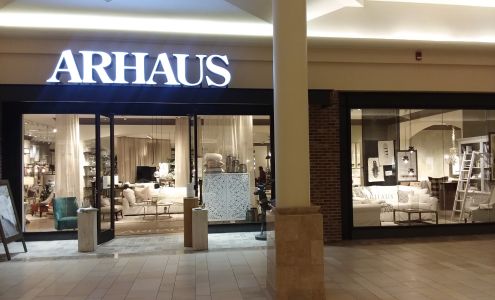 Arhaus Burlington