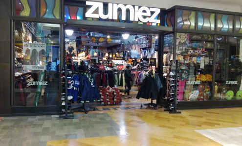 Zumiez