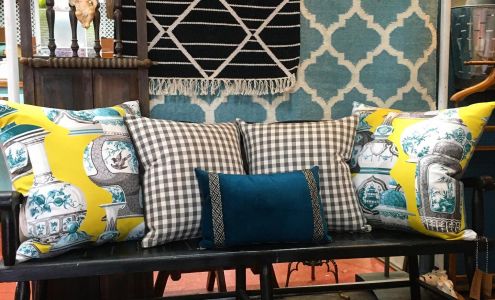 The Fox and Feather Monroe