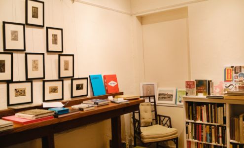 Joie de Livres - A Rare Book and Fine Art Gallery Salisbury