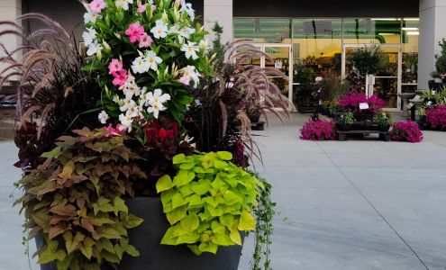 Earl May Garden Center