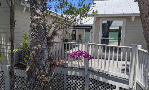 The Village Shops 2340 Periwinkle Way, Sanibel Florida 33957