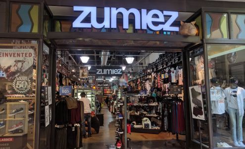 Zumiez