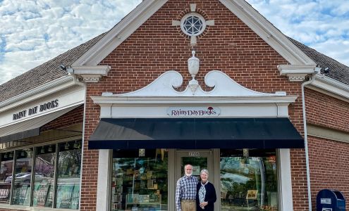 Rainy Day Books Fairway