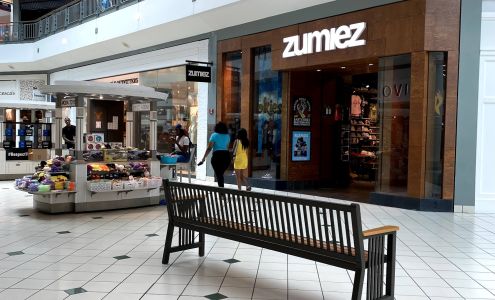 Zumiez