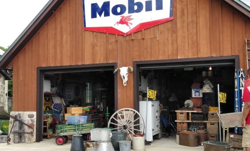 Stonehouse Antiques Random Lake