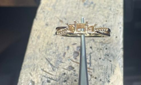 Nesemann's Diamond Center