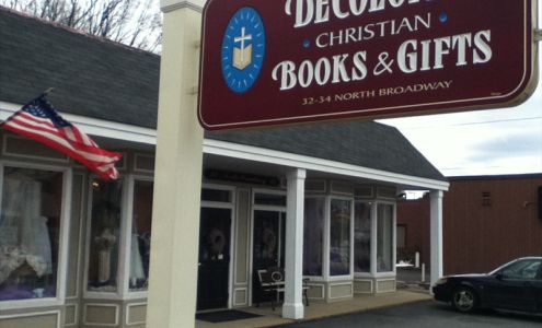 DeColores Christian Books & Gifts