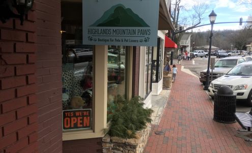 Highlands Mountain Paws