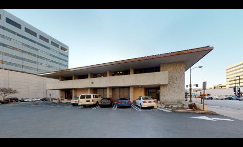 Bank of America (with Drive-thru ATM)