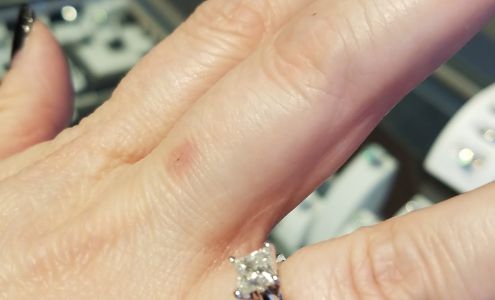 Diamonds & Jewelry Unlimited