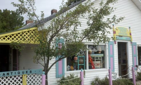 Magnolia Street Antiques