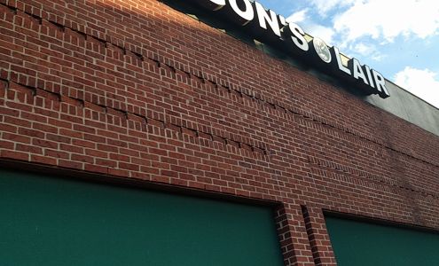 Dragon's Lair Comics & Fantasy