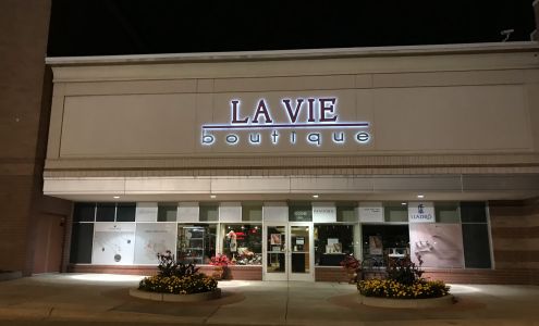 La Vie Boutique Woodbury