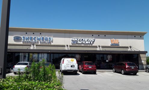 SKECHERS Warehouse Outlet