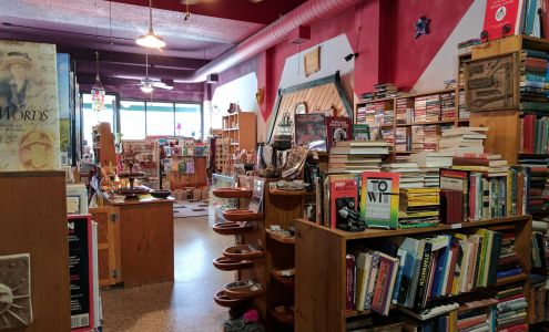 Cattale's Books & Gifts