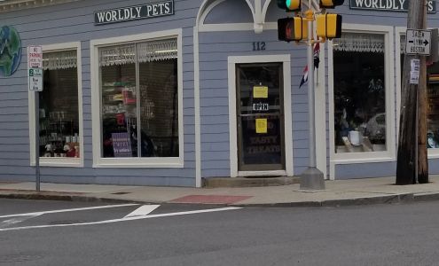 Worldly Pets Marblehead