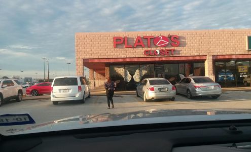 Willowcreek Shopping Center