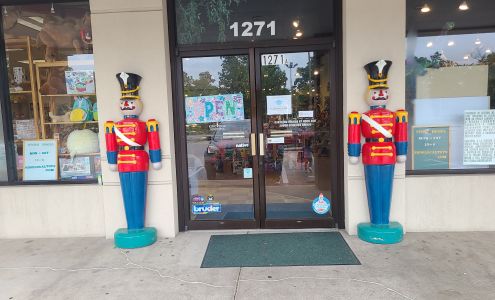 Toys & Candy On the Park