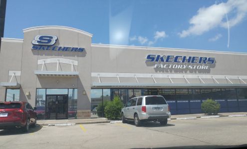 SKECHERS Warehouse Outlet