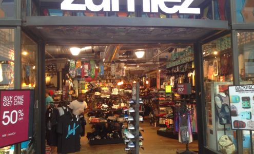 Zumiez