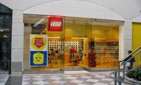 The LEGO® Store Hillsdale Shopping Center