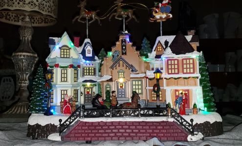 Poole Hardware & Gifts Milan