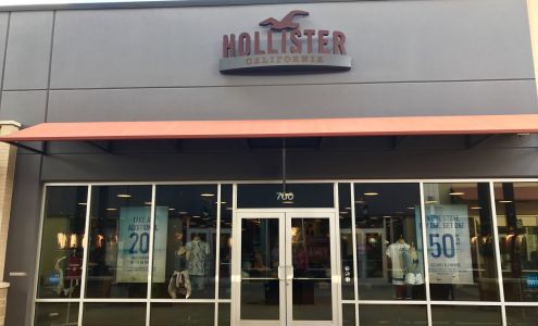 Hollister Co. Outlet