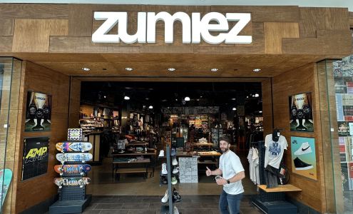 Zumiez