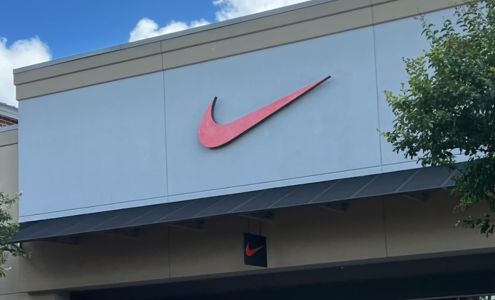 Nike Factory Store - Cypress