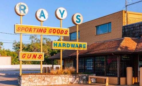 Ray's Hardware & Sporting Goods