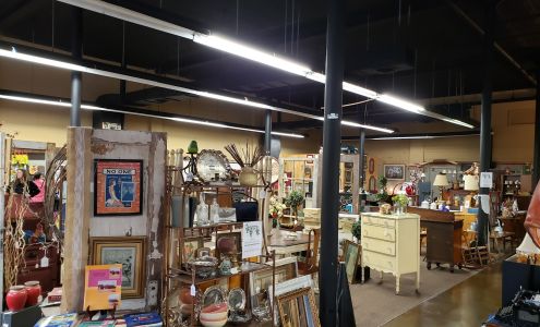 Pickers Universe, LLC