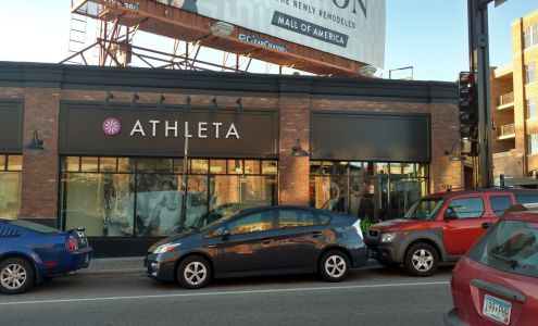 Athleta Minneapolis