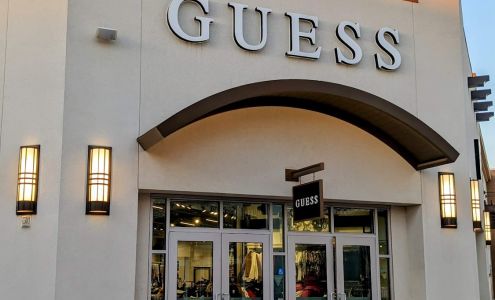 GUESS Factory