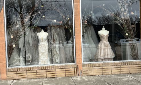 Belles & Lace Bridal
