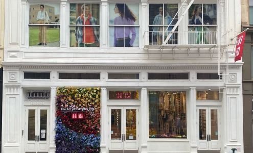 UNIQLO Soho Store