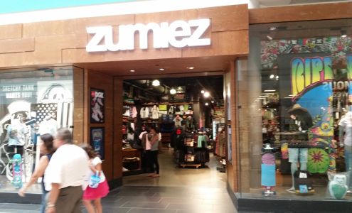 Zumiez