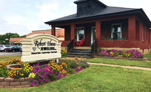 Robert Hunn Jewelers