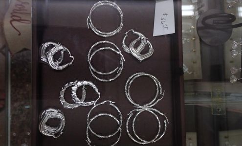 Olivers Distinctive Jewelry